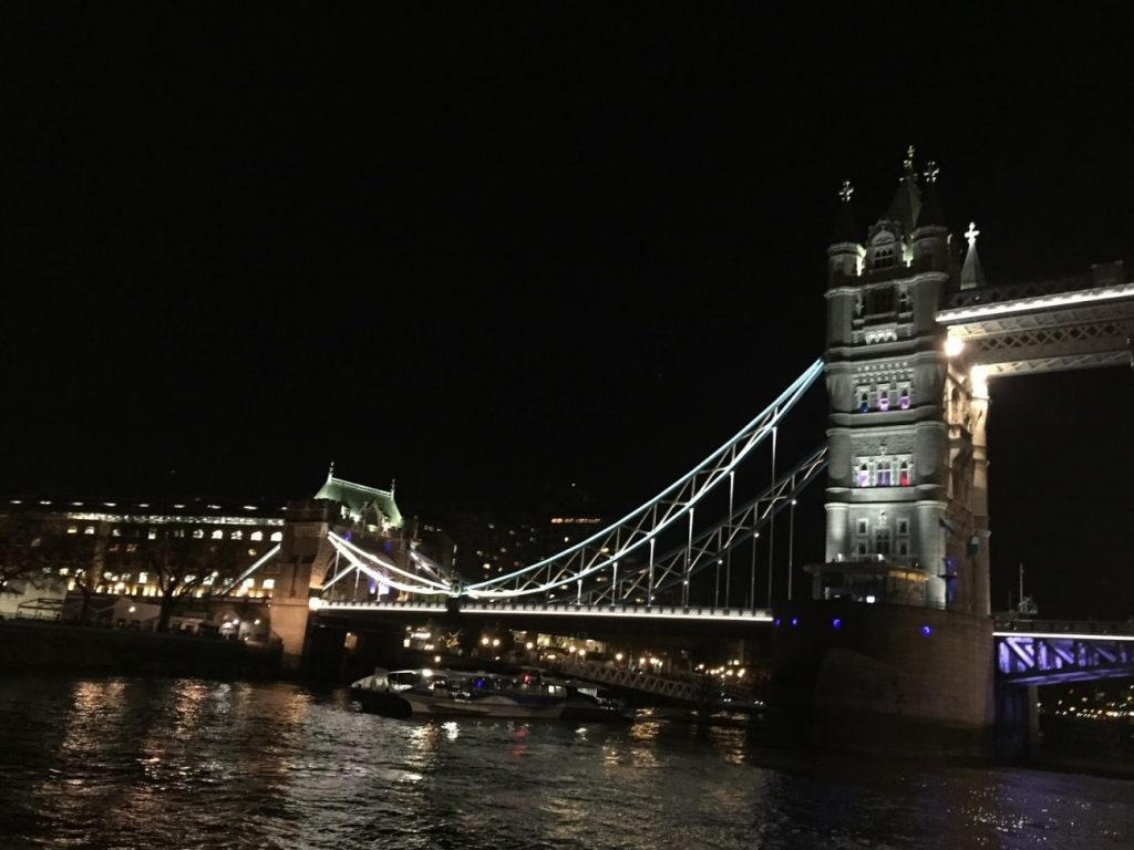 Planes para San Valentín en Londres Puente de Londres, 'London Tower Bridge'.